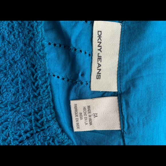 DKNY JEANS beautiful blouse - Picture 3 of 5